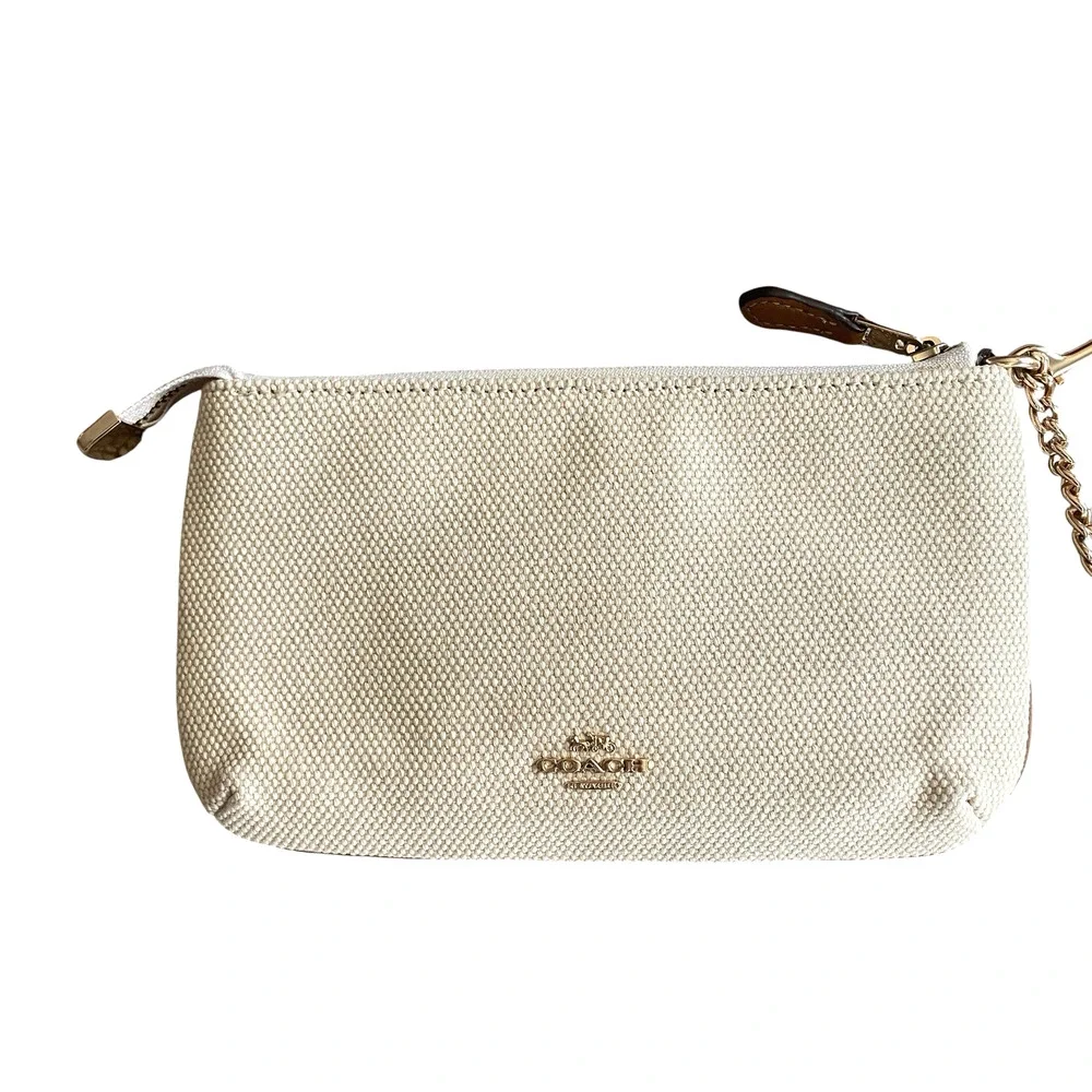COACH C8725 Large Wristlet 19 Natural Canvas Dreamy Veggie Horse Carriage Clutch